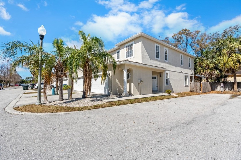 Welcome to 4068 Allen Dr. in Largo, Florida -- a beautifully - Beach Townhome/Townhouse for sale in Largo, Florida on Beachhouse.com