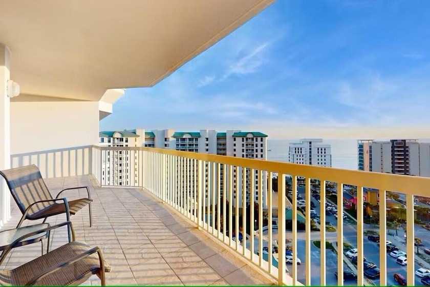 SELLER SAYS BRING ALL REASONABLE OFFERS!!!! This fabulous - Beach Condo for sale in Destin, Florida on Beachhouse.com