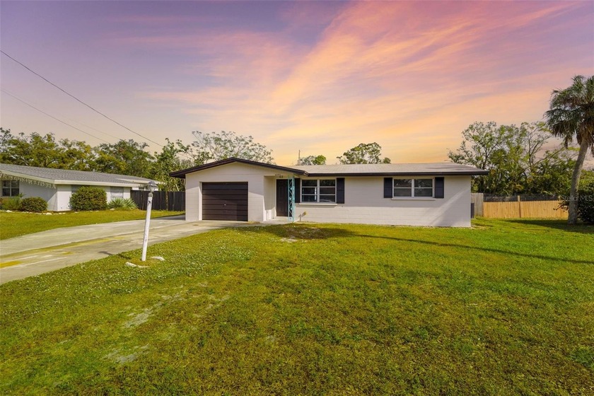 Welcome to your fully renovated Sarasota retreat--just 3 miles - Beach Home for sale in Sarasota, Florida on Beachhouse.com