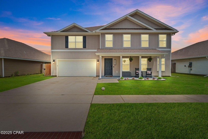 This exquisite 5-bedroom, 4-bathroom home boasts 4,128 sq/ft of - Beach Home for sale in Panama City, Florida on Beachhouse.com