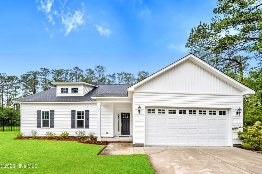 Discover easy coastal living in this 2023 built, beautifully - Beach Home for sale in Calabash, North Carolina on Beachhouse.com