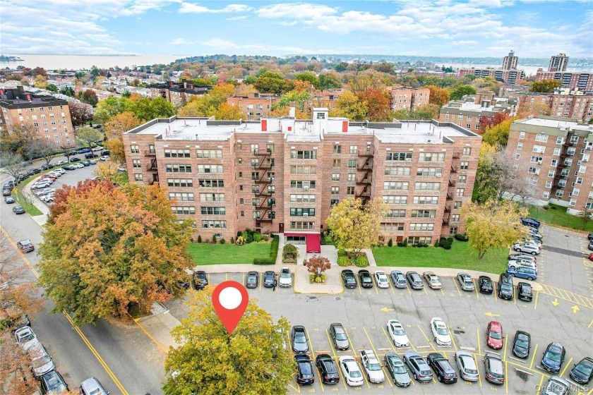 Bright, turnkey 2 bedroom with assigned parking located in the - Beach Home for sale in New York, New York on Beachhouse.com