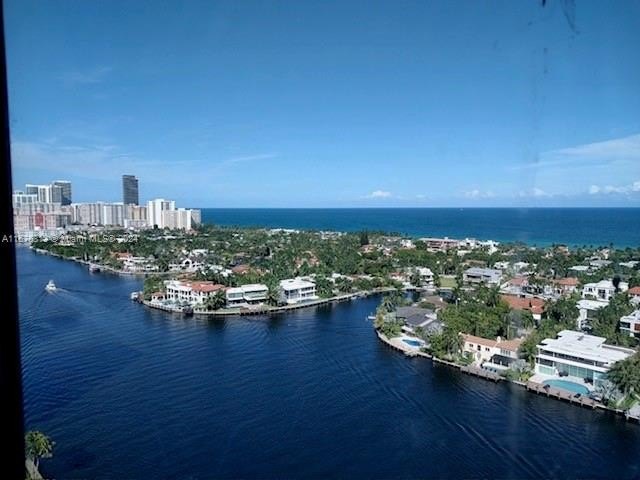 THE MOST GORGEOUS VIEWS IN THE AVENTURA AREA.
CALL LISTING - Beach Condo for sale in Aventura, Florida on Beachhouse.com