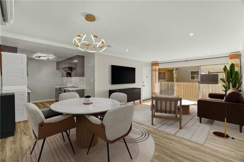 LOCATION!  Remodeled Downtown Long Beach condo with 2 BEDROOMS - Beach Condo for sale in Long Beach, California on Beachhouse.com