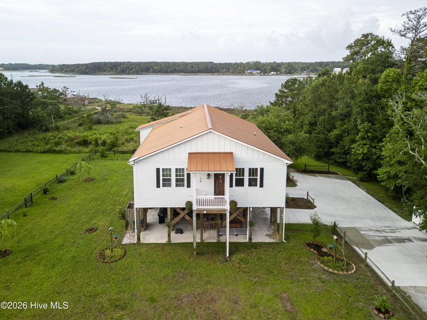 Water views, privacy, land, and nature, all while being minutes - Beach Home for sale in Swansboro, North Carolina on Beachhouse.com