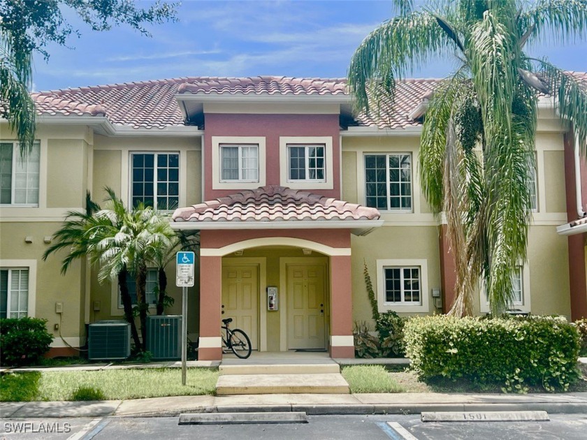 Don't miss the opportunity to own this beautiful town home in - Beach Townhome/Townhouse for sale in Fort Myers, Florida on Beachhouse.com