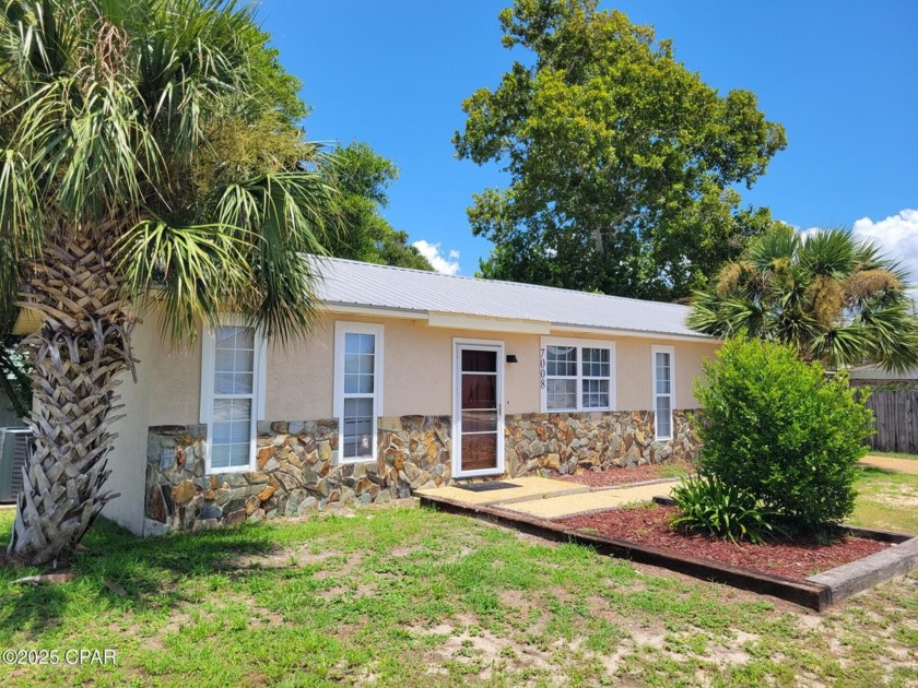 Cutest renovated beach oasis or money maker! 3 bedroom/2 bath - Beach Home for sale in Panama City, Florida on Beachhouse.com