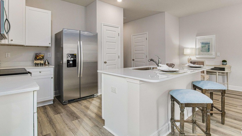 Welcome to your dream coastal retreat! Nestled in an ideal - Beach Townhome/Townhouse for sale in Gulf Breeze, Florida on Beachhouse.com