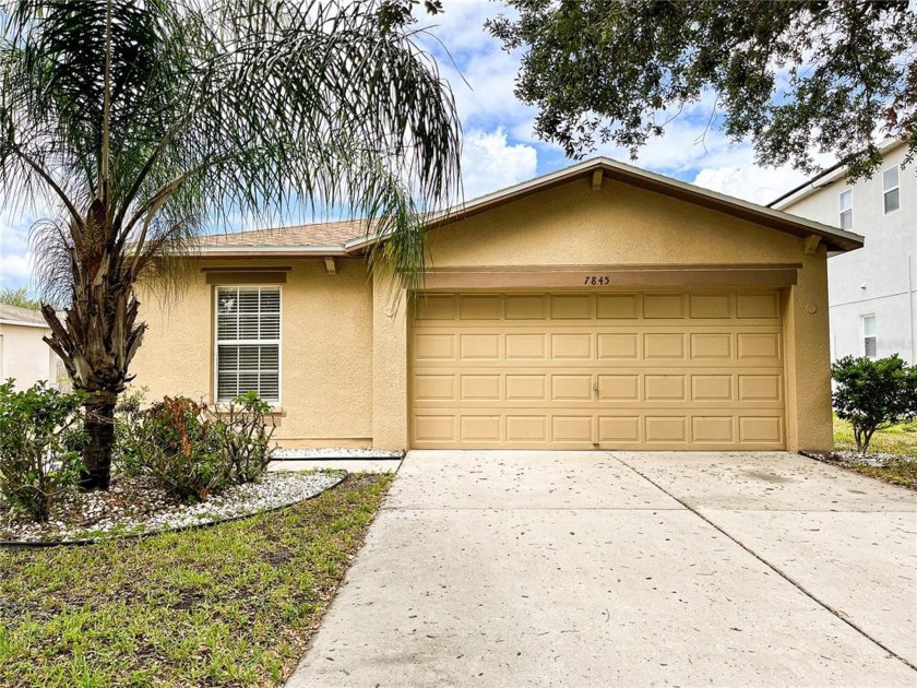 Come check out this MOVE-IN READY 1 story, 3 bedroom, 2 bath - Beach Home for sale in Gibsonton, Florida on Beachhouse.com
