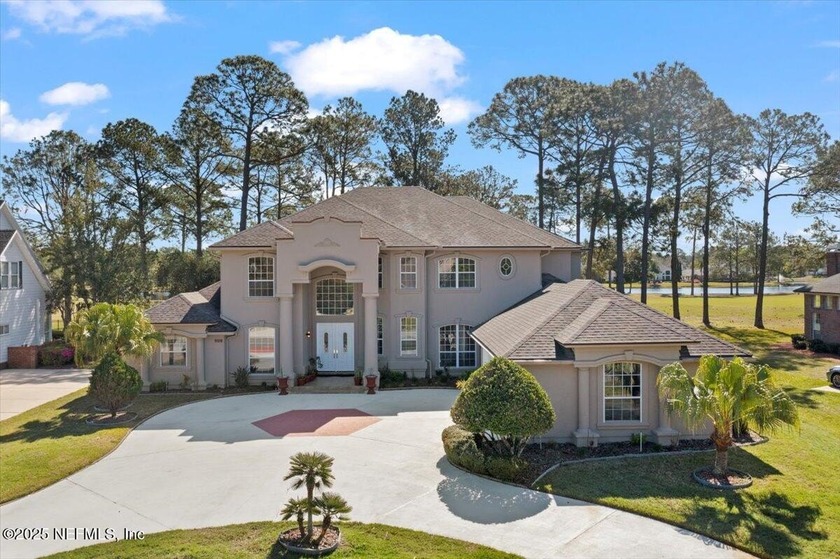 Step into luxury with this meticulously kept home, where - Beach Home for sale in Jacksonville, Florida on Beachhouse.com