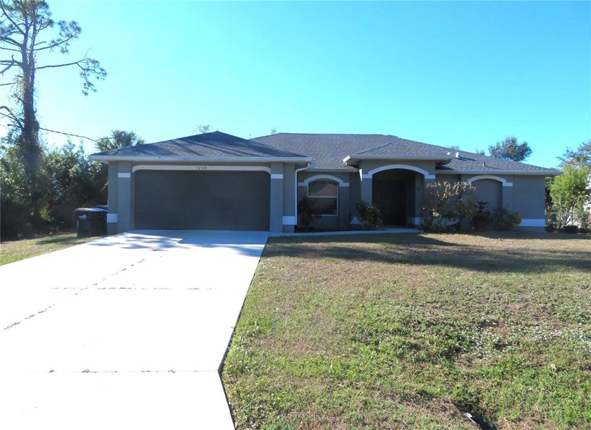 Well maintained 3 bedroom/2 bath/2 car garage home is ready for - Beach Home for sale in North Port, Florida on Beachhouse.com