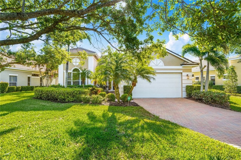 Lovely Riverwind home on private cul-de-sac with beautiful east - Beach Home for sale in Vero Beach, Florida on Beachhouse.com