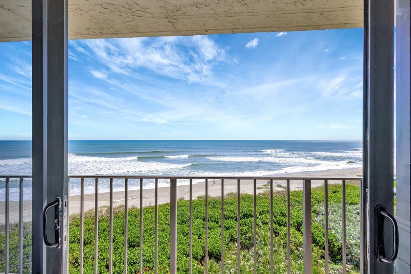 Welcome to this 2/2 oceanfront corner condo with the most - Beach Condo for sale in Jensen Beach, Florida on Beachhouse.com