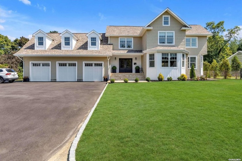 A top shelf renovation has transformed this home into a flawless - Beach Home for sale in Huntington, New York on Beachhouse.com