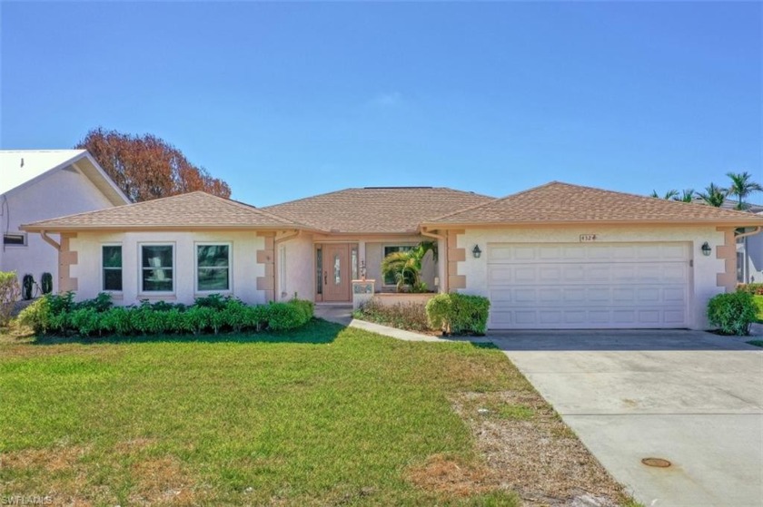 $396,000 PRICE REDUCTION!!! BEST VALUE SOUTHERN EXPOSURE HOME IN - Beach Home for sale in Naples, Florida on Beachhouse.com