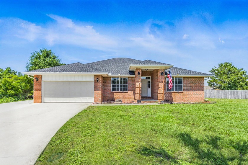 Motivated Seller!! BRING ALL OFFERS!! Ask about Seller paying - Beach Home for sale in Gulf Breeze, Florida on Beachhouse.com