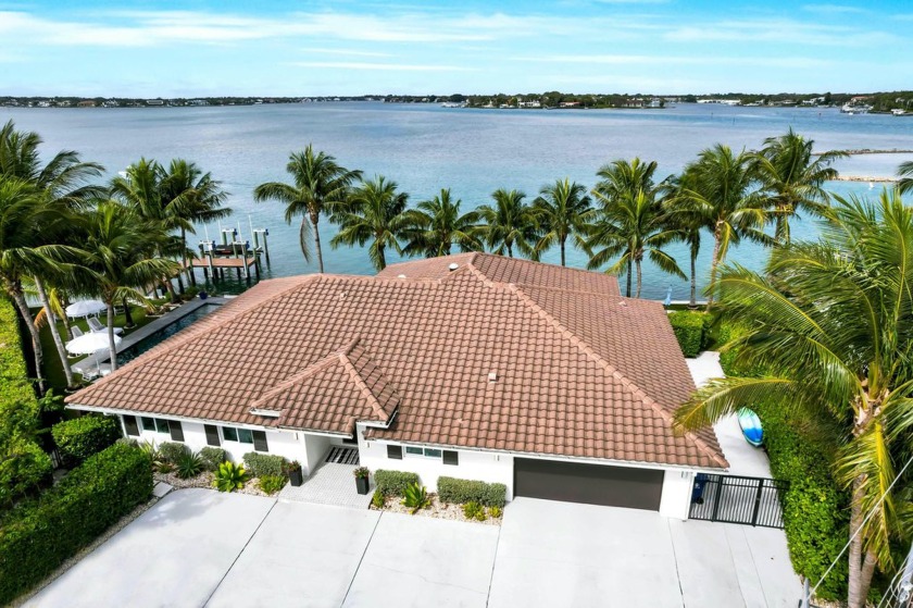 Commune with nature from your own backyard as you enjoy stunning - Beach Home for sale in Jupiter, Florida on Beachhouse.com