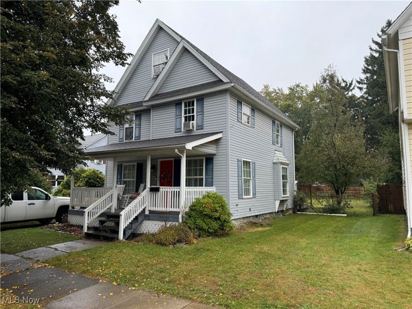 Welcome to this beautiful home located here in Conneaut Ohio - Beach Home for sale in Conneaut, Ohio on Beachhouse.com