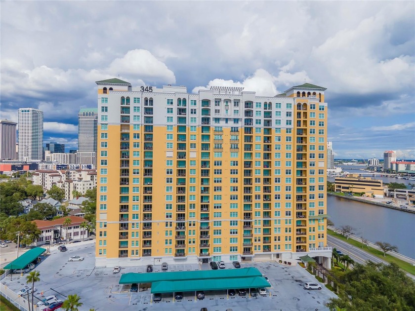 Welcome to 345 Bayshore Boulevard, a waterfront luxury high rise - Beach Condo for sale in Tampa, Florida on Beachhouse.com