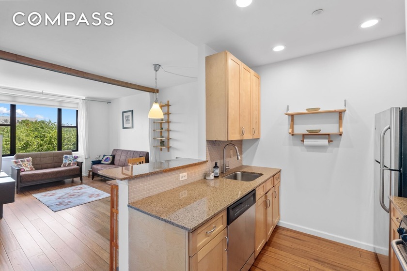 Active 421-A tax abatement in the building! Welcome to Residence - Beach Condo for sale in New York, New York on Beachhouse.com