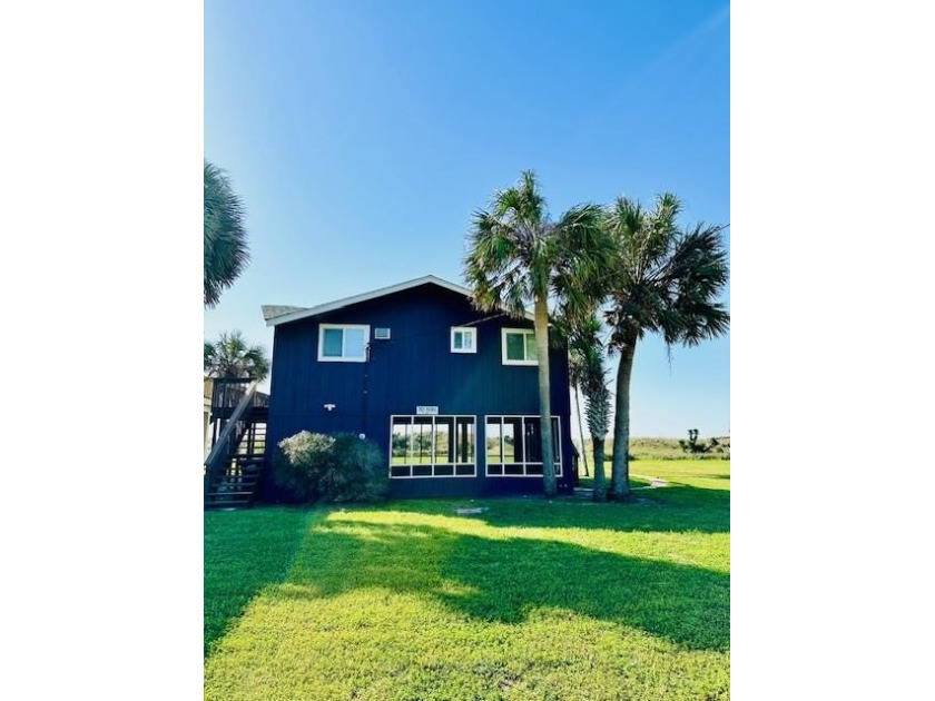BEACHFRONT cottage on one of the best lots in Sterling Shores - Beach Home for sale in Matagorda, Texas on Beachhouse.com