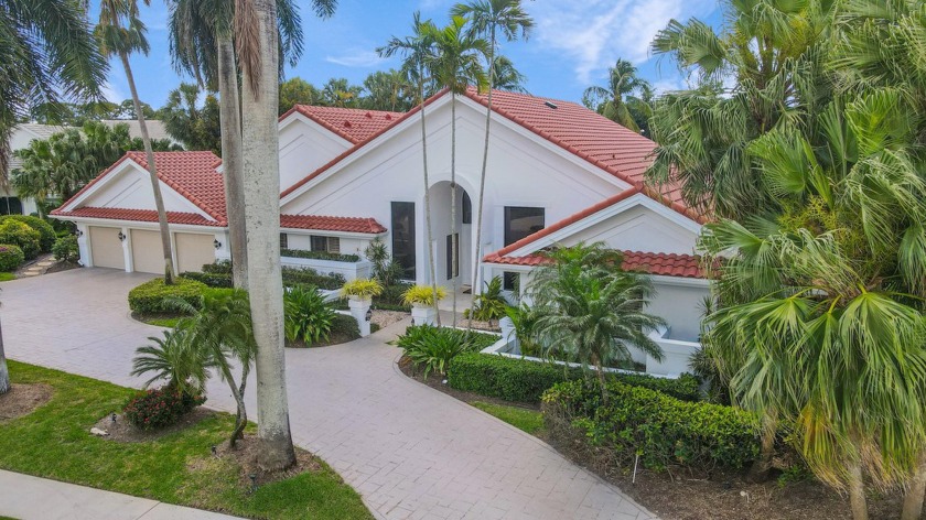 Gorgeous sun-filled custom home with 16' soaring ceilings - Beach Home for sale in Boca Raton, Florida on Beachhouse.com