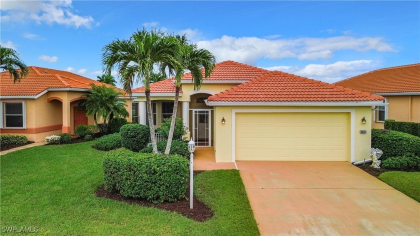 Exceptional JASMINE model in THE FAIRWAYS in HERONS GLEN COUNTRY - Beach Home for sale in North Fort Myers, Florida on Beachhouse.com