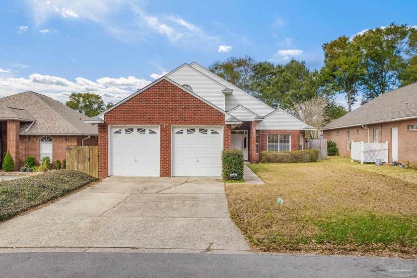 A well maintained home located in Marcus Pointe. This property - Beach Home for sale in Pensacola, Florida on Beachhouse.com