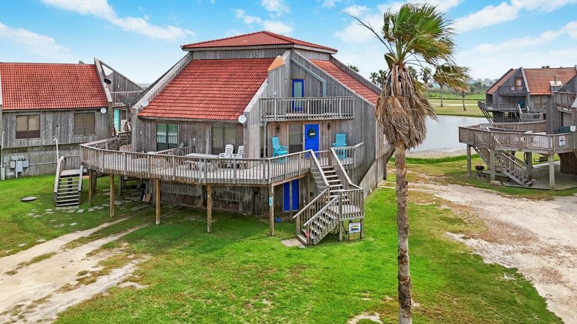 Coastal cottage located in Matagorda Bahia De Matagorda - Beach Home for sale in Matagorda, Texas on Beachhouse.com
