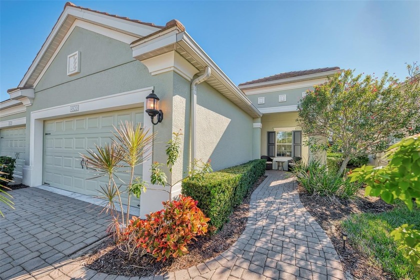 START LIVING YOUR SUNCOAST DREAM TODAY! This beautifully - Beach Home for sale in Bradenton, Florida on Beachhouse.com