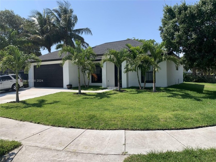 NEW CONSTRUCTION 2022. Featuring an open floor split bedroom - Beach Home for sale in Fort Lauderdale, Florida on Beachhouse.com