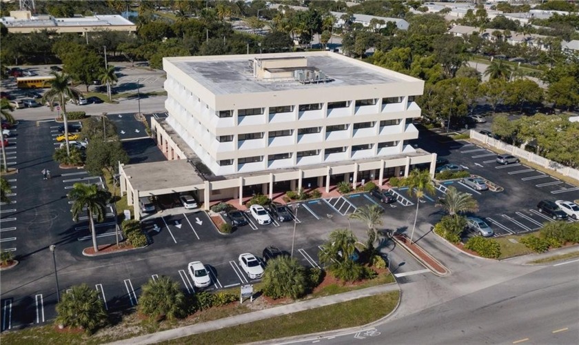 For lease wonderful bank site/1st floor offices available for - Beach Commercial for sale in Pompano Beach, Florida on Beachhouse.com