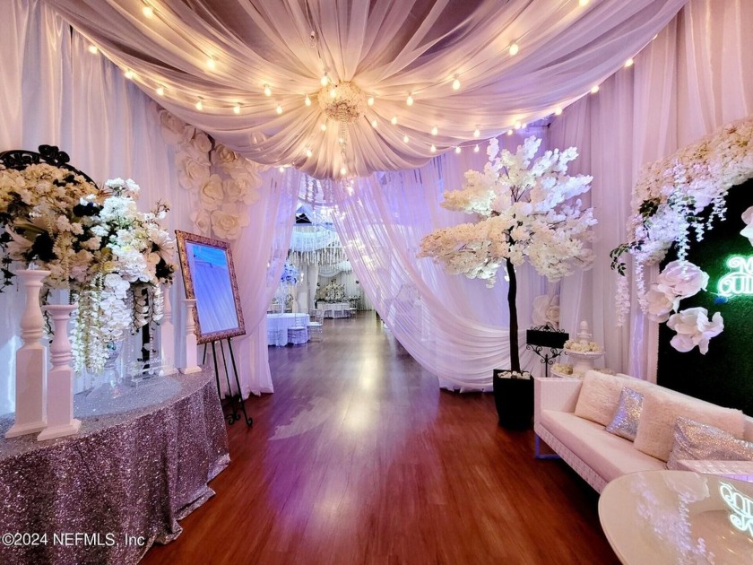 BUSINESS ONLY! For Sale: Premier Events and Banquet Hall in - Beach Commercial for sale in Jacksonville, Florida on Beachhouse.com