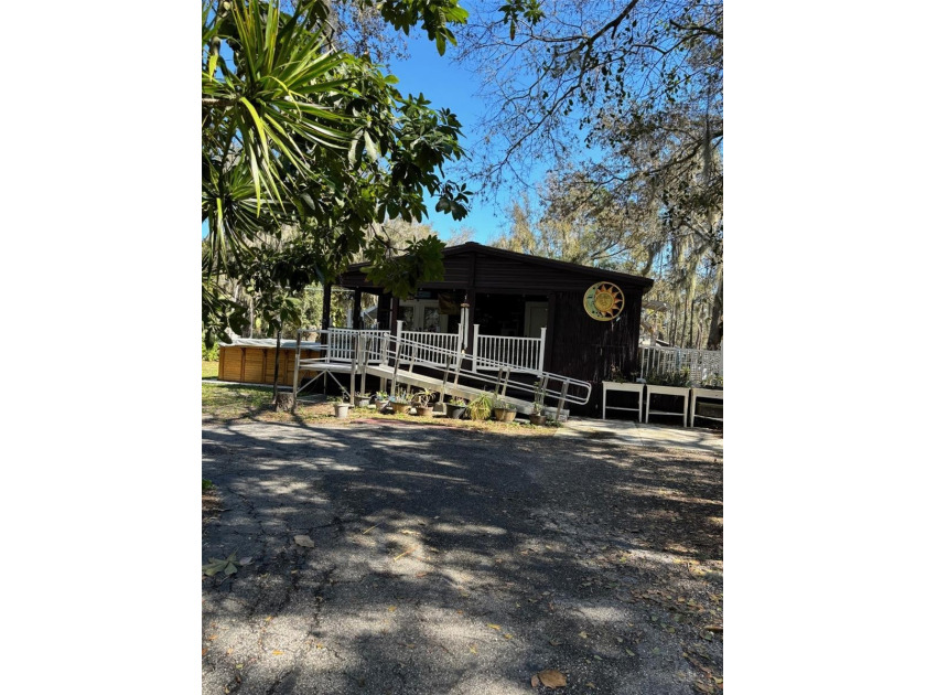 Sellers are ready to negotiate! This property is a hidden gem - Beach Home for sale in Gibsonton, Florida on Beachhouse.com