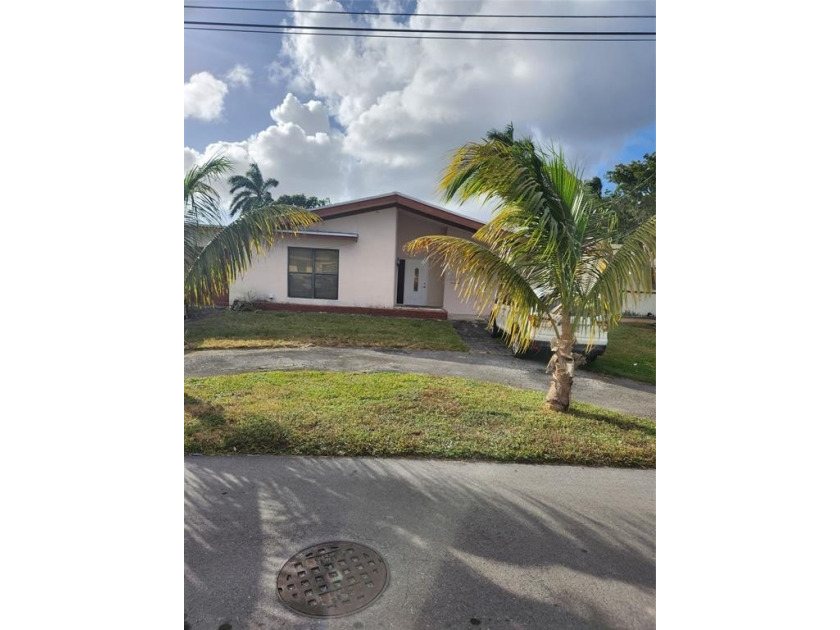 Welcome to your waterfront retreat in the heart of Miramar - Beach Home for sale in Miramar, Florida on Beachhouse.com