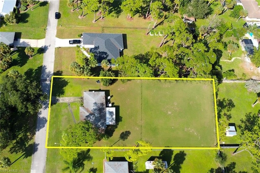 Charming home located in the quiet and highly desirable - Beach Home for sale in Lehigh Acres, Florida on Beachhouse.com