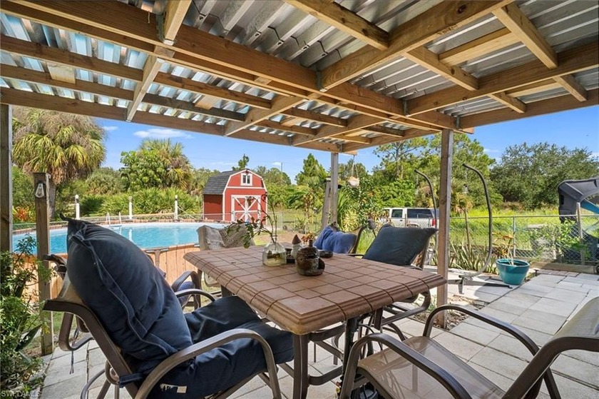 Price Drop!! Welcome Home to your Lehigh Oasis! This - Beach Home for sale in Lehigh Acres, Florida on Beachhouse.com