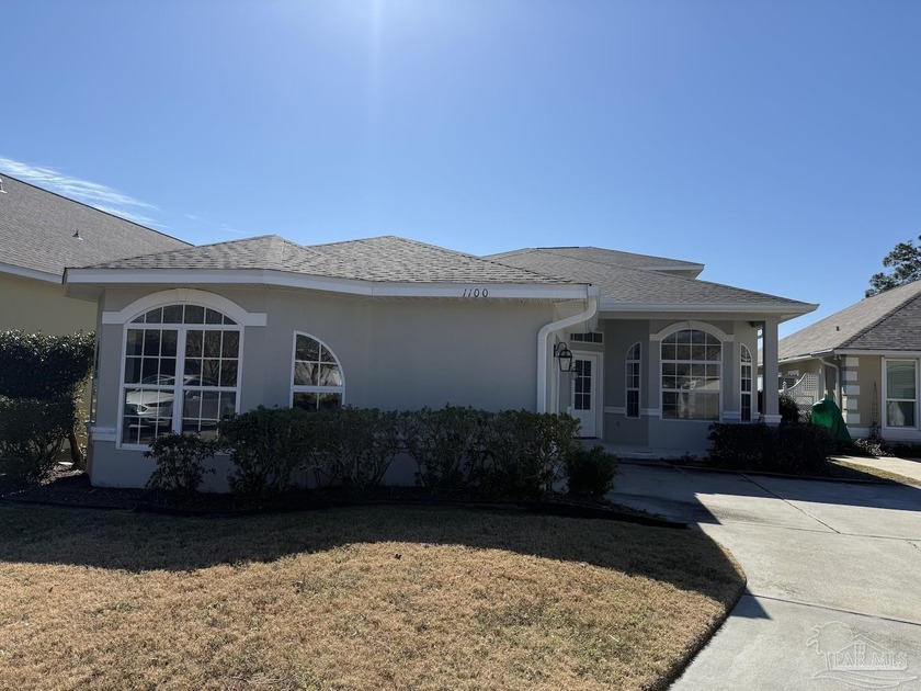 Welcome to Willowood! Looking for a home with breathtaking golf - Beach Home for sale in Gulf Breeze, Florida on Beachhouse.com