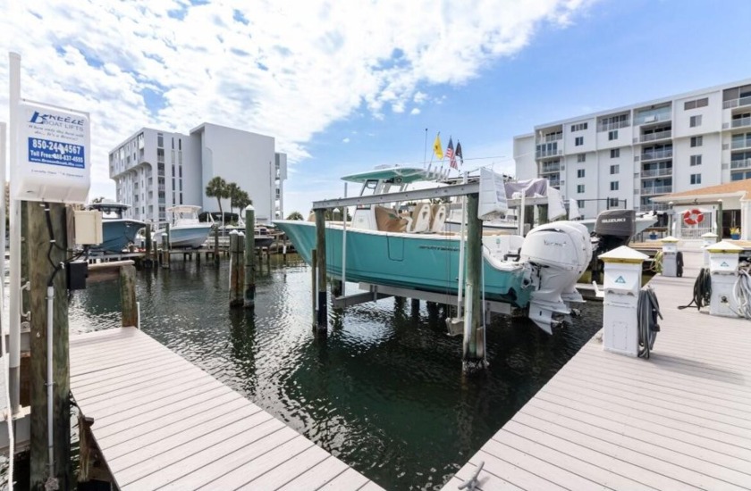 Deeded Boat Slip - 2 Bed/2 Bath Condo on Destin Harbor!
Welcome - Beach Condo for sale in Destin, Florida on Beachhouse.com