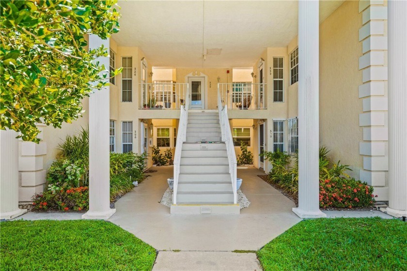 1st floor. Lovely Grove Isle, pristine neighborhood with - Beach Home for sale in Vero Beach, Florida on Beachhouse.com