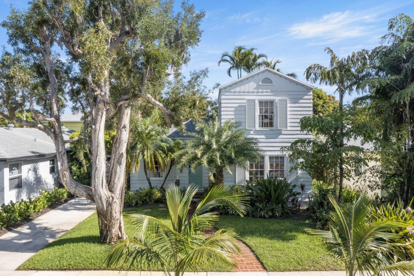 Charming two-story 3 bedroom 1 bathroom fully-furnished home in - Beach Home for sale in West Palm Beach, Florida on Beachhouse.com