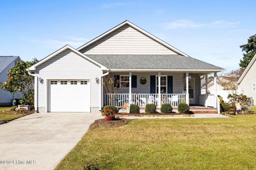 ESCAPE TO PARADISE with this ideally situated & charming home! A - Beach Home for sale in Southport, North Carolina on Beachhouse.com