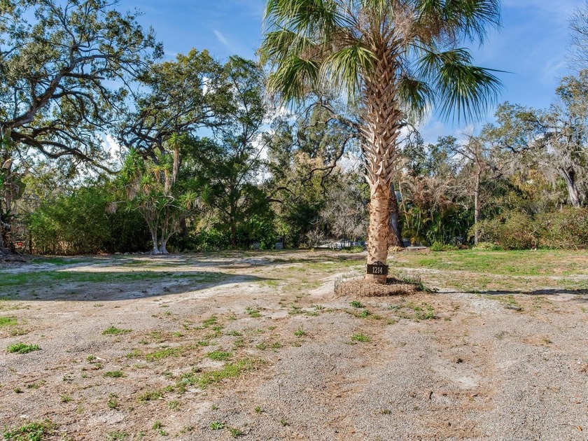 Perfectly positioned on a quiet, kayak-friendly stretch of the - Beach Lot for sale in Tampa, Florida on Beachhouse.com