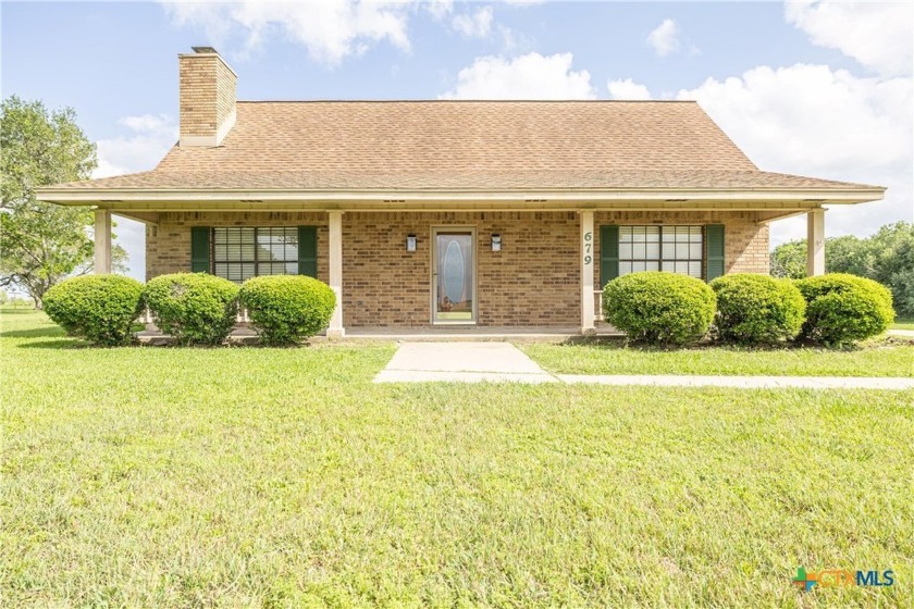 Newly remodelled 3 bedroom, 2.5 bath brick home with a lovely - Beach Home for sale in Port Lavaca, Texas on Beachhouse.com