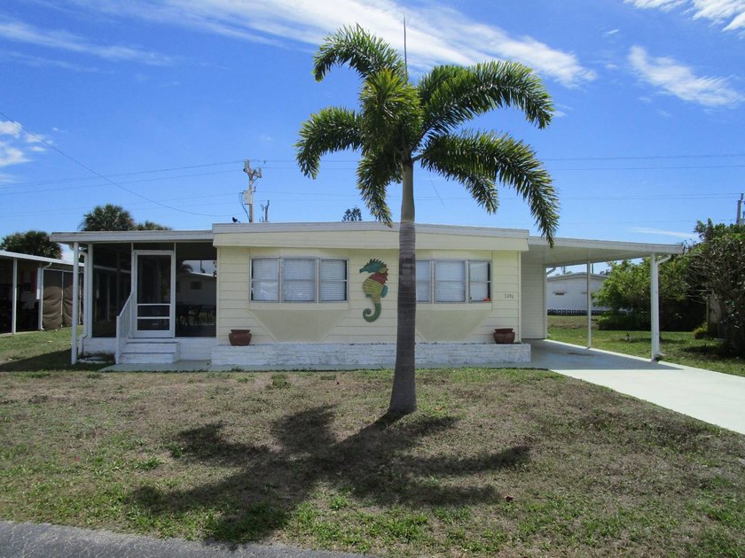 Best Value in North Fort Myers!***JUST LISTED*** This charming - Beach Home for sale in North Fort Myers, Florida on Beachhouse.com