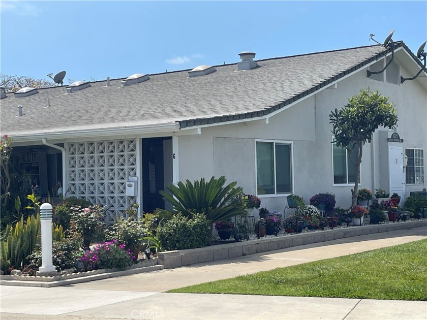 **Charming Corner Unit in Leisure World - Comfortable Living - Beach Other for sale in Seal Beach, California on Beachhouse.com