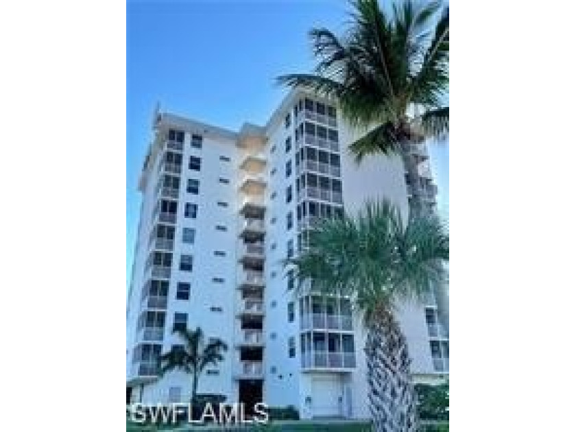 INVESTOR ALERT!! Totally remodeled condo across from the BEACH!! - Beach Home for sale in Bonita Springs, Florida on Beachhouse.com