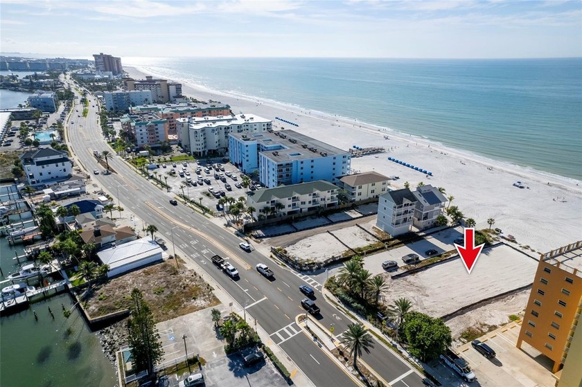 EXTRAORDINARY CANVAS FOR GULF-FRONT LUXURY. Discover a rare - Beach Lot for sale in Indian Shores, Florida on Beachhouse.com