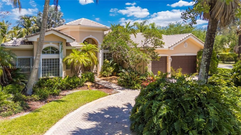 Beautifully situated on a spacious, buildable one-acre corner - Beach Home for sale in Davie, Florida on Beachhouse.com
