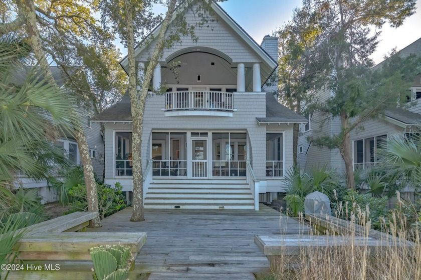 Lovely 4BR/4.5BA reverse floor plan home in the Keepers landing - Beach Home for sale in Bald Head Island, North Carolina on Beachhouse.com